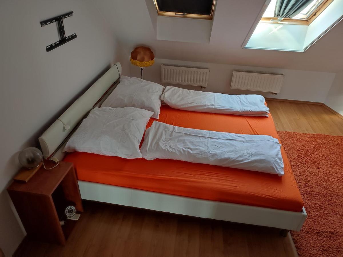 Larix Apartman Daire Sárvár Dış mekan fotoğraf