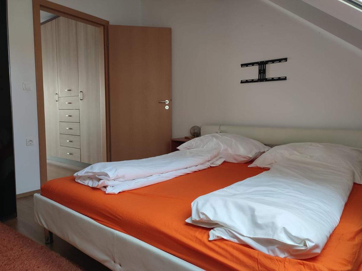 Larix Apartman Daire Sárvár Dış mekan fotoğraf